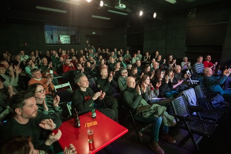 Preplet rocka in jazza z energijo vrhunske jazzovske zasedbe (4)